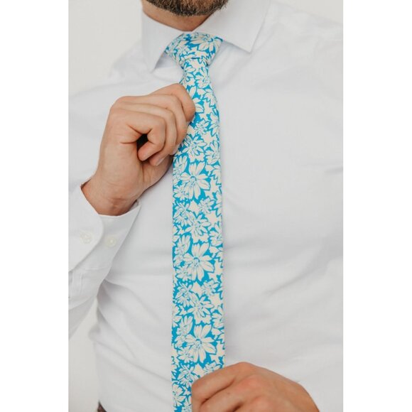 Men's Skinny Tie Floral Print Cotton Necktie Great for Weddings Blue Daisy - Picture 5 of 6